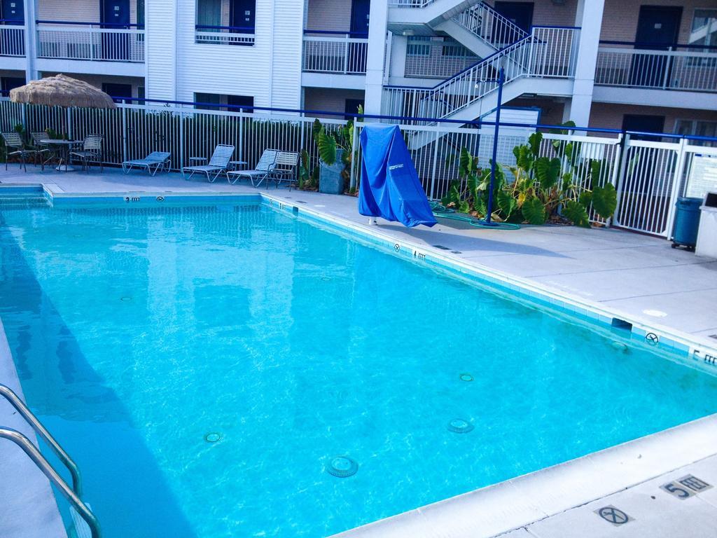 Hotel Baymont By Wyndham Wilmington Esterno foto