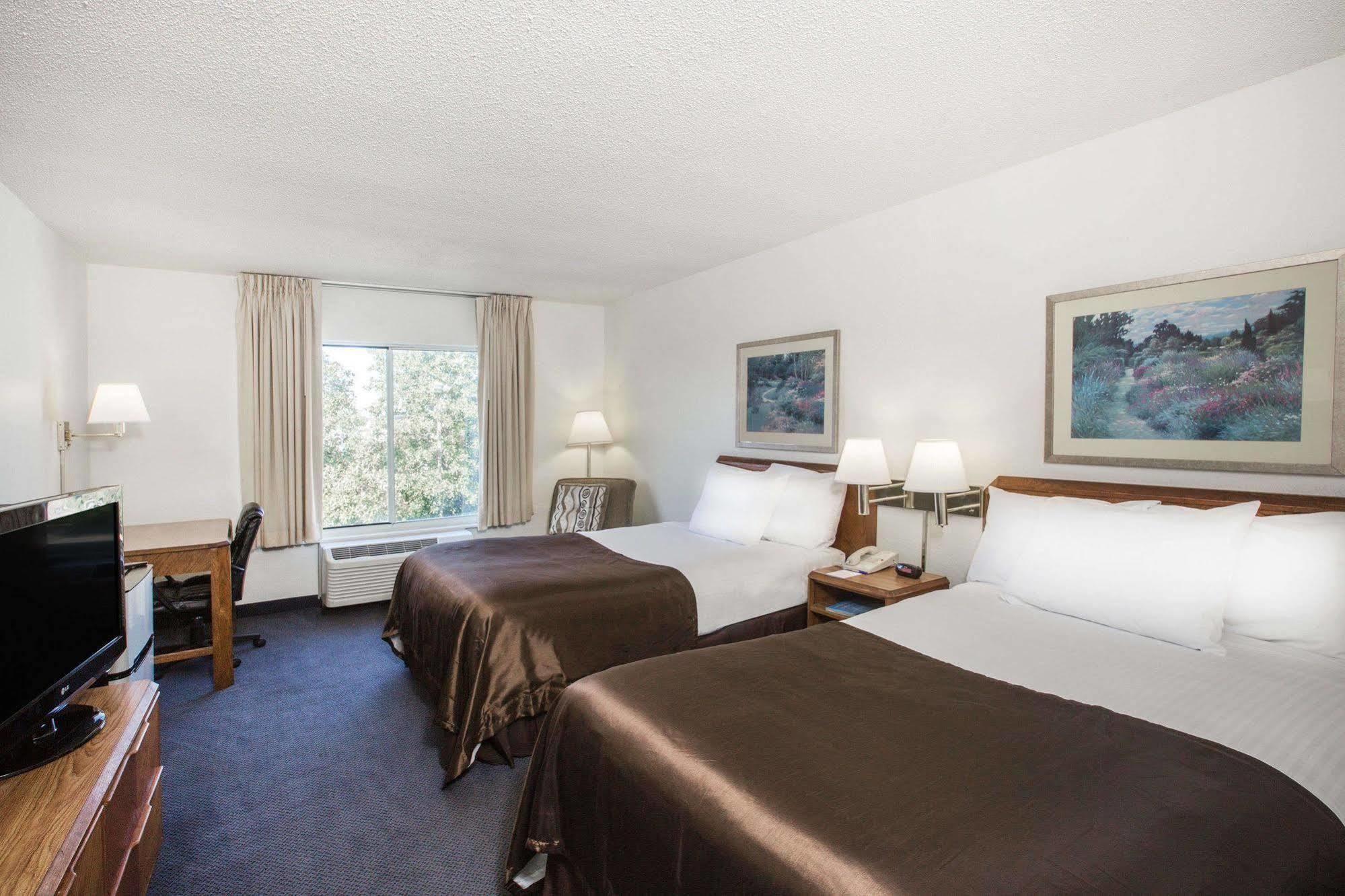 Hotel Baymont By Wyndham Wilmington Esterno foto
