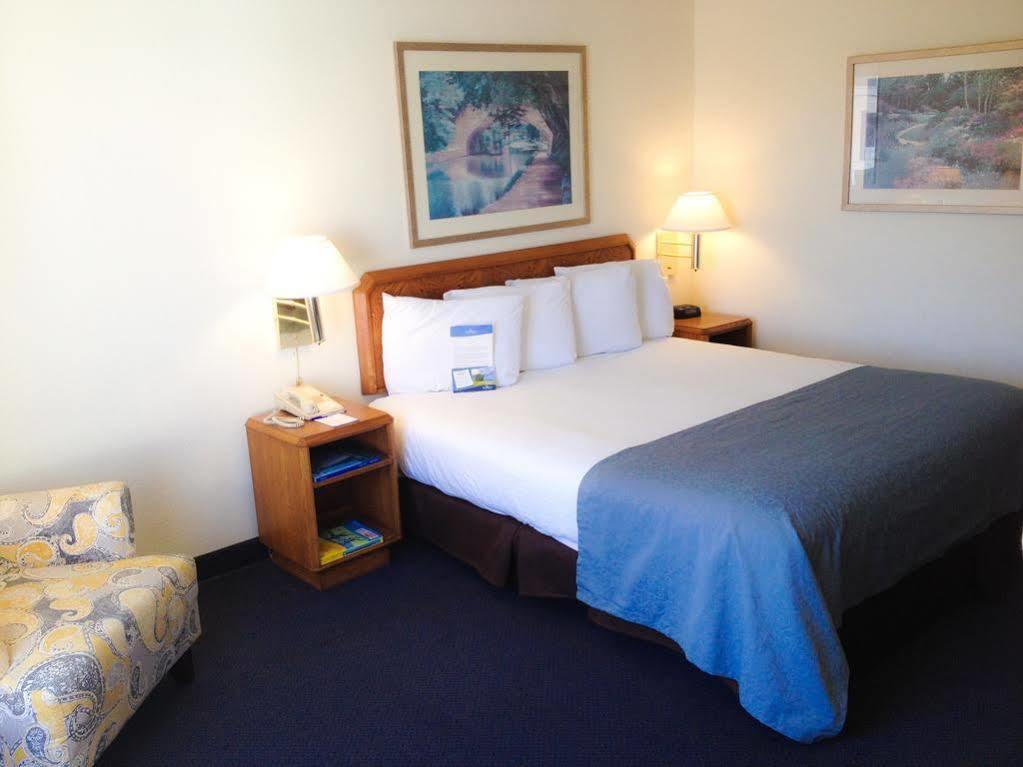 Hotel Baymont By Wyndham Wilmington Esterno foto