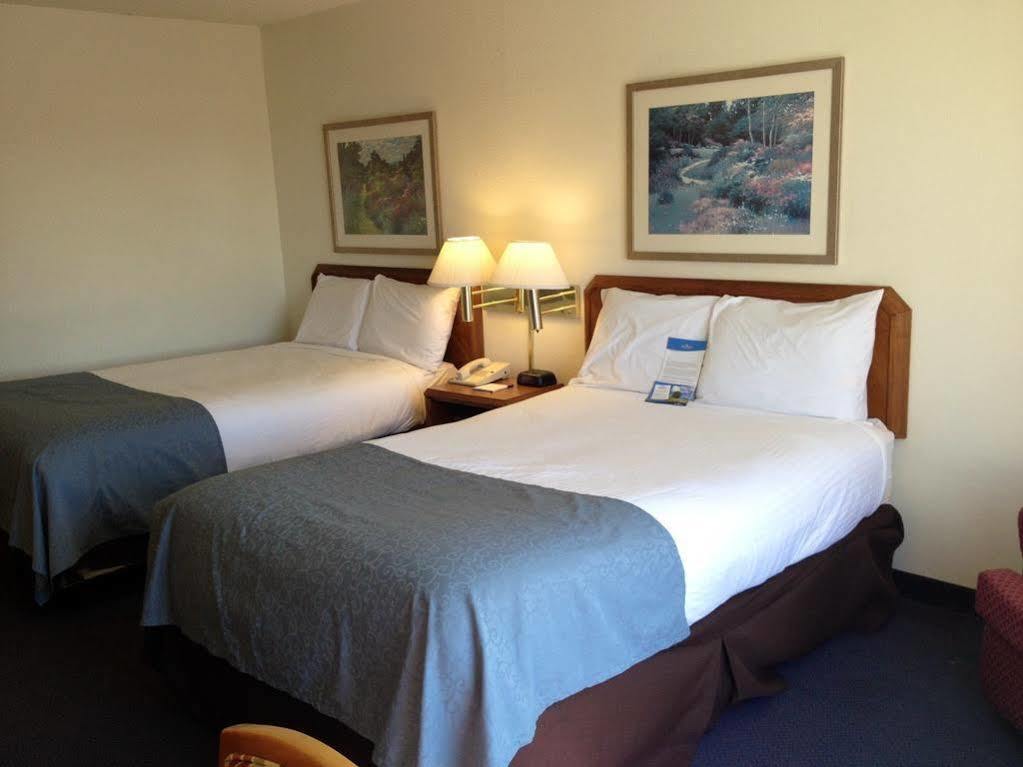 Hotel Baymont By Wyndham Wilmington Esterno foto